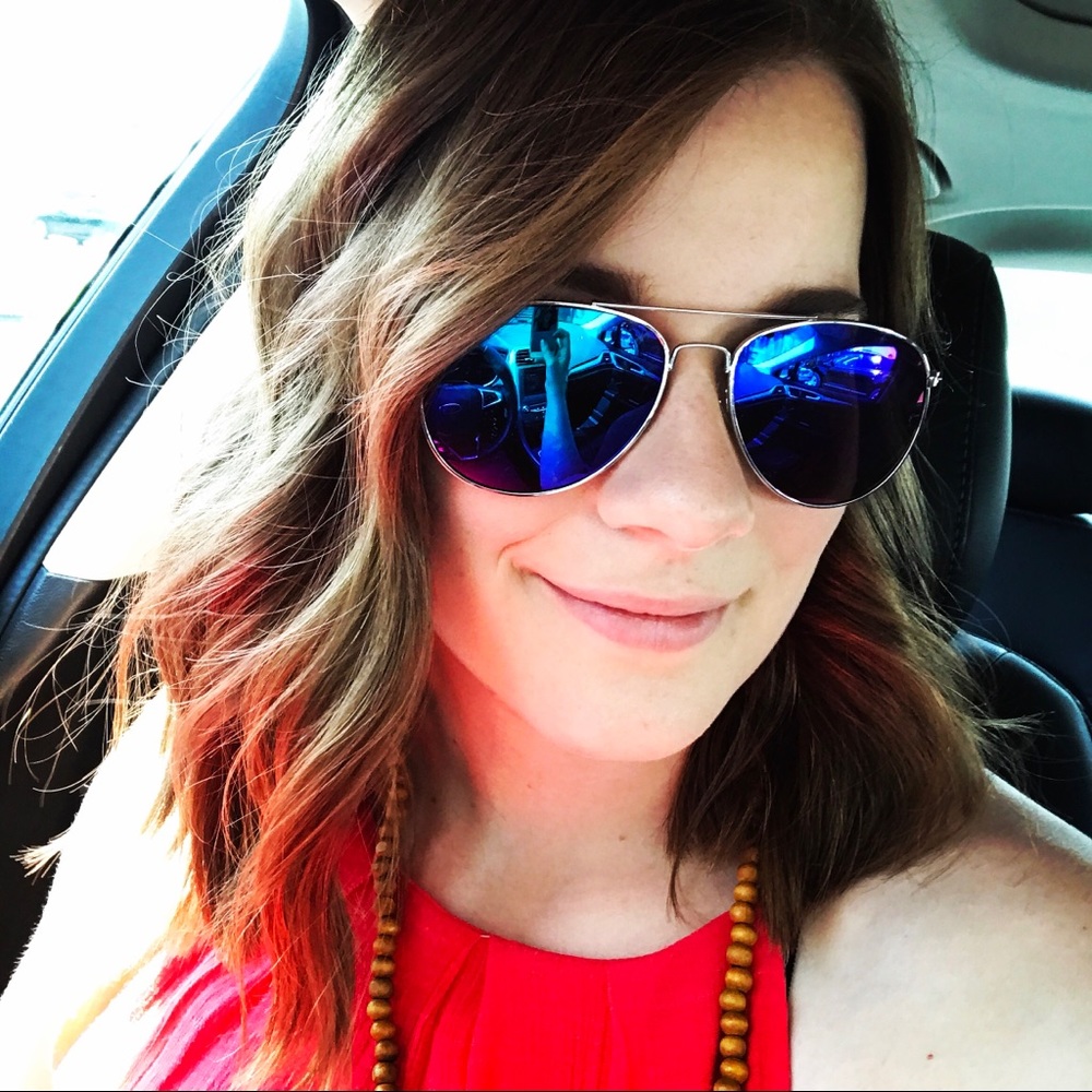 Meet your Posher, Sara
